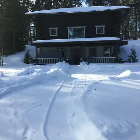別荘 Uranlinna Urajärvi